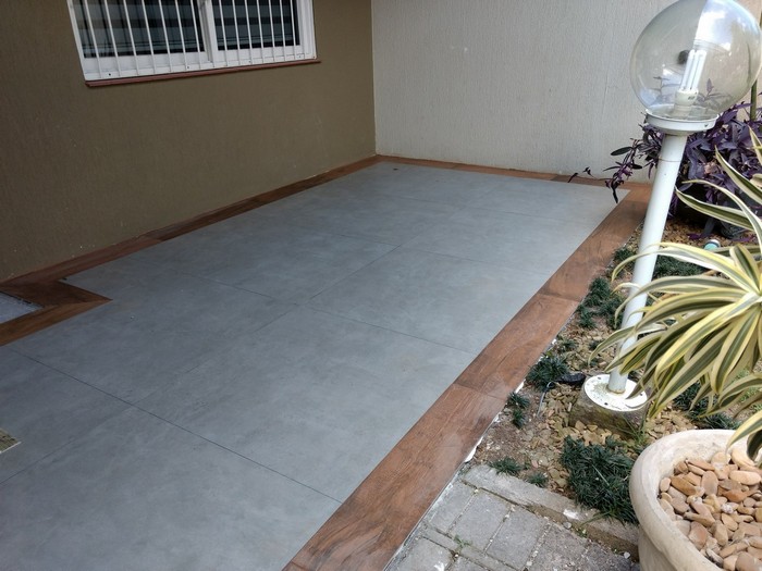 Obra reforma piso avarandado